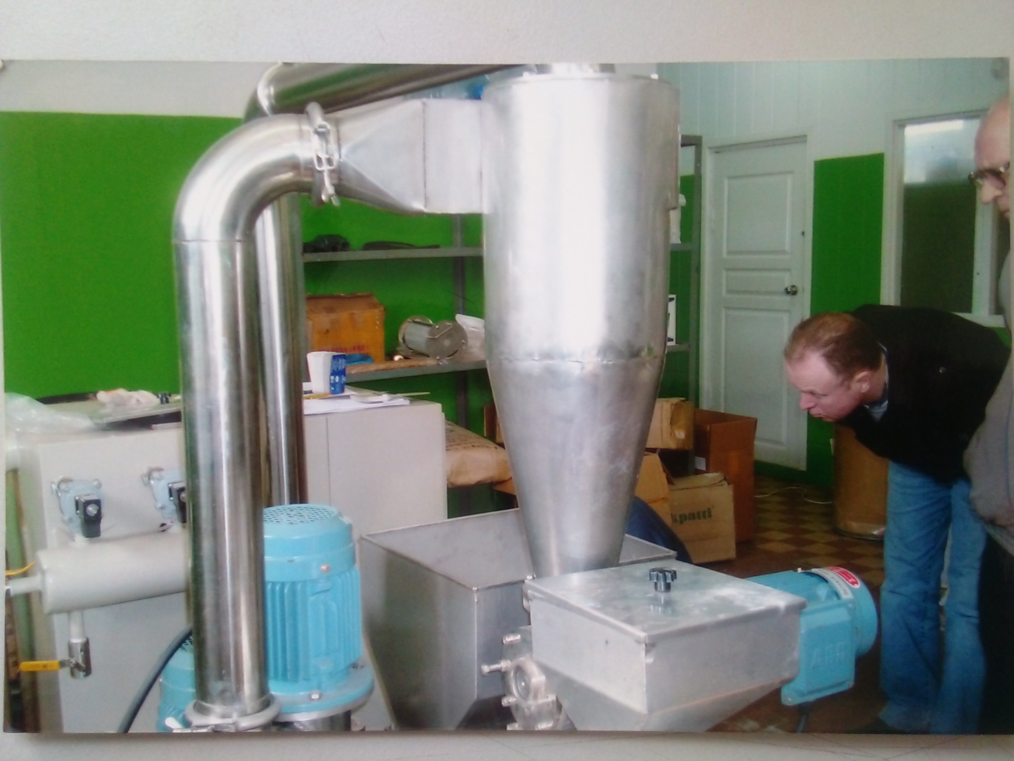 Dust Collecting 1000Kg Electrostatic Powder ACM MILL